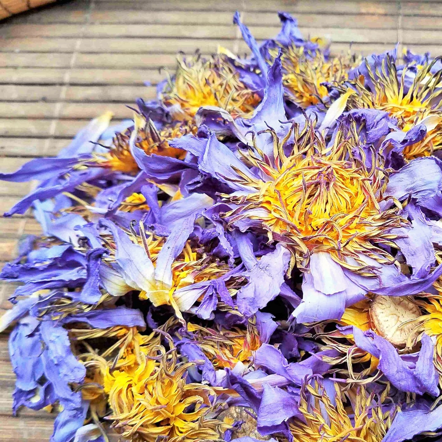 (Nature Flowers Incense) Organic Egyptian Blue Lotus (Nymphaea Caerulea) - Pack sizes of 3, 5, 10, 30, 50 and 100 grams (Ready Stock)